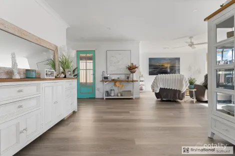 Property photo of 20A Cooper Crescent Gormans Hill NSW 2795