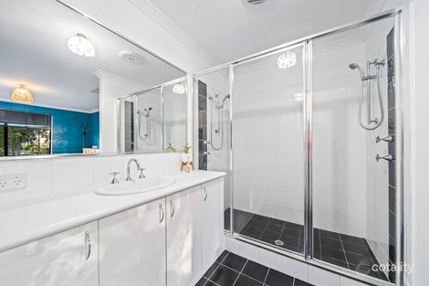 Property photo of 33 Willard Circuit Banksia Grove WA 6031