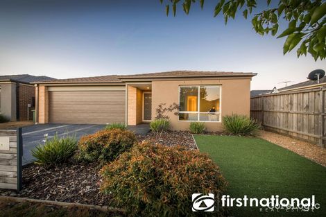 Property photo of 11 Markbeech Crescent Officer VIC 3809