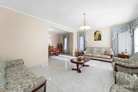 Property photo of 12 McGrath Street Bellfield VIC 3081