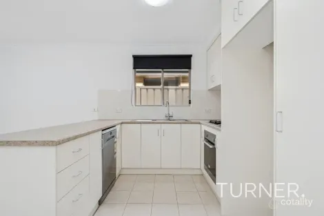 Property photo of 3/2 Bayton Road Huntfield Heights SA 5163