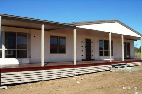 Property photo of 25 Andrews Road Emerald QLD 4720