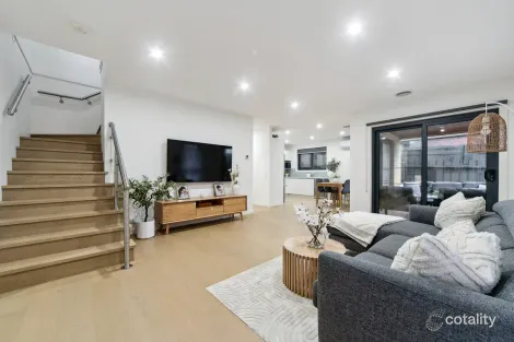 Property photo of 4/94 Hillcrest Road Frankston VIC 3199