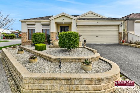 Property photo of 1 Sunbird Avenue Cranbourne VIC 3977