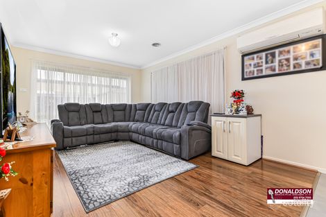 Property photo of 1 Sunbird Avenue Cranbourne VIC 3977