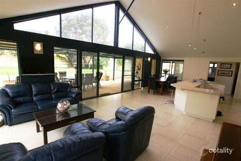 Property photo of 4 Cooper Way Yakamia WA 6330