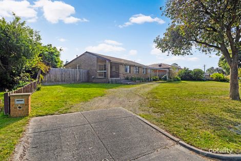 Property photo of 11 Dunbar Avenue Cranbourne VIC 3977