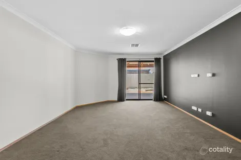 Property photo of 5 Limerick Loop Wattle Grove WA 6107