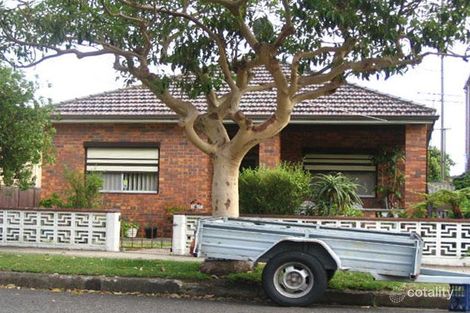 4 Rowley Rd, Russell Lea, NSW 2046