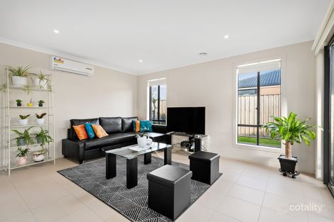Property photo of 14 Mulligan Circuit Officer VIC 3809