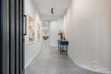 Property photo of 28 Havenview Court Bahrs Scrub QLD 4207