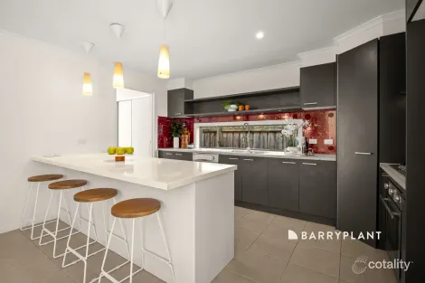 Property photo of 71 Vimini Drive Narre Warren VIC 3805
