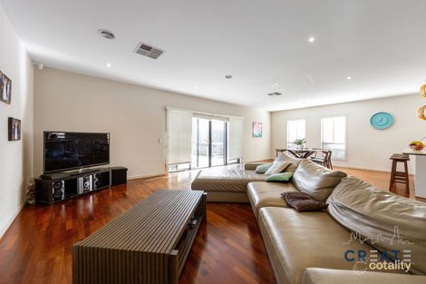 Property photo of 20 Monarma Walk Kealba VIC 3021