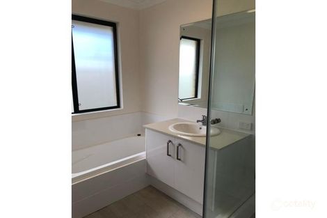 Property photo of 28 Cherrytree Chase Maddington WA 6109