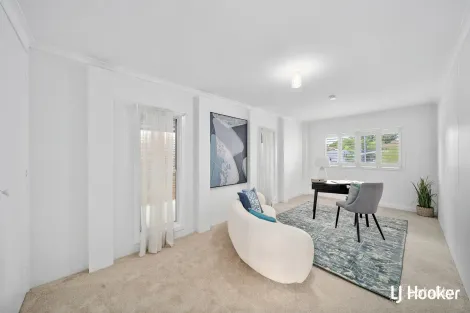 Property photo of 30 Dorrit Black Crescent Lyneham ACT 2602