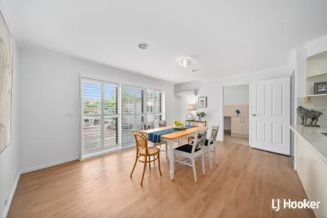 Property photo of 30 Dorrit Black Crescent Lyneham ACT 2602