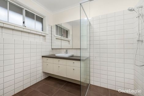 Property photo of 1/102 Broughton Road Surrey Hills VIC 3127