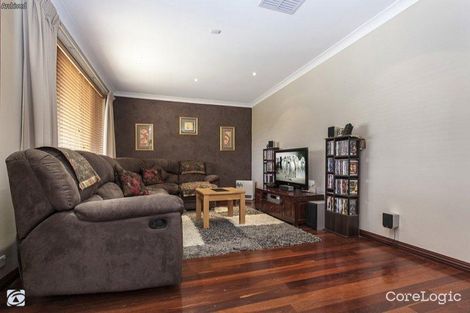 Property photo of 8 Jeavons Place South Lake WA 6164