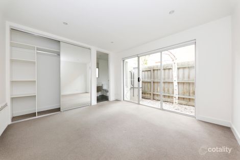 Property photo of 2/41 Coorigil Road Carnegie VIC 3163