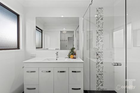 Property photo of 145 Meadowlands Road Carindale QLD 4152