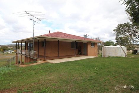 Property photo of 8 Queen Street Southbrook QLD 4363