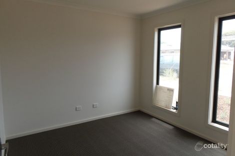 Property photo of 25 Mantello Drive Werribee VIC 3030