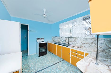 Property photo of 135 Allambi Avenue Broadbeach Waters QLD 4218