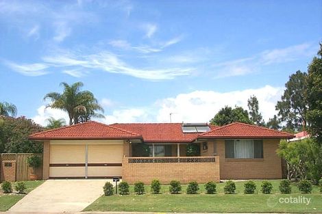 8 Sandpiper Dr, Burleigh Waters, QLD 4220