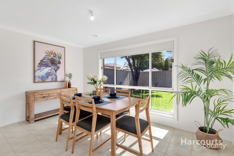 Property photo of 5 Abbington Crescent Caroline Springs VIC 3023