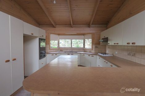 Property photo of 11 Callistemon Court Paynesville VIC 3880