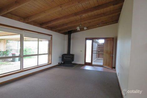 Property photo of 11 Callistemon Court Paynesville VIC 3880