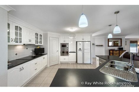 Property photo of 3 Maddison Avenue Rockyview QLD 4701