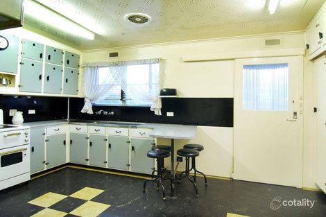 23 Murray Dr, Burwood, VIC 3125