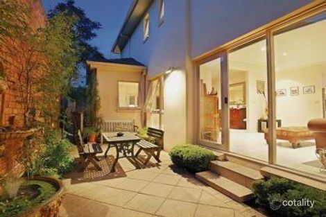 1/12 Myrniong Gr, Hawthorn East, VIC 3123