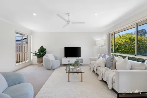 Property photo of 11 Red Ash Court Merrimac QLD 4226