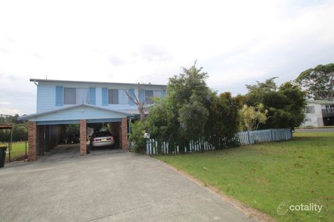 Property photo of 13 Moorooba Road Coomba Park NSW 2428