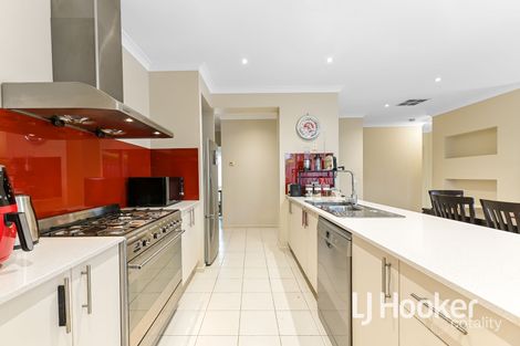 Property photo of 74 Tipperary Circuit Pakenham VIC 3810