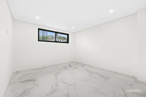 Property photo of 32 Suva Crescent Greenacre NSW 2190