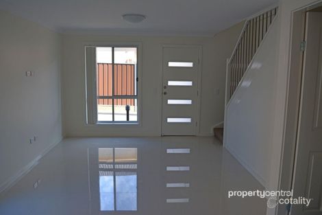 Property photo of 2/75 Canberra Street Oxley Park NSW 2760