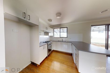 Property photo of 8 Sundew Circuit Orange NSW 2800