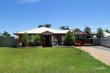 Property photo of 6 Holroyd Way Boulder WA 6432