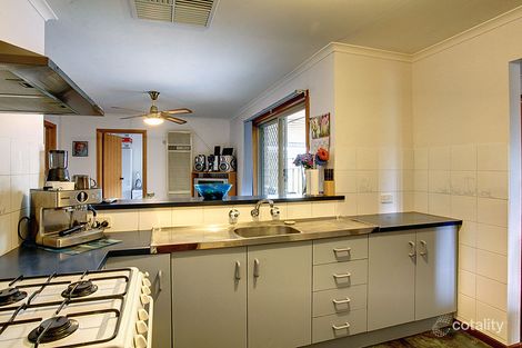 Property photo of 1 Oakhill Crescent Morphett Vale SA 5162