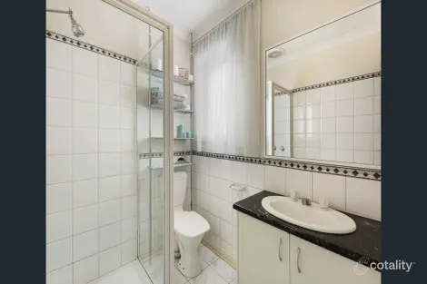 Property photo of 5 Egan Close Werribee VIC 3030