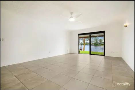 Property photo of 1/46 Back Street Biggera Waters QLD 4216