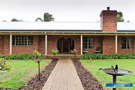 Property photo of 6 Wilga Court Banjup WA 6164