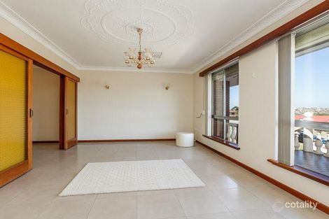 4 Campion Cl, Spearwood, WA 6163