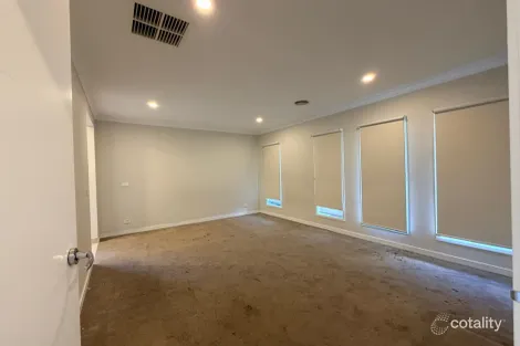 Property photo of 8 Flame Road Kalkallo VIC 3064