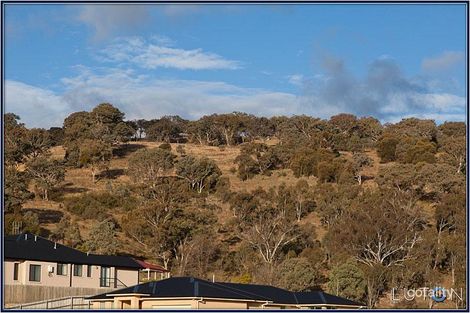 Property photo of 3 Evan Place Jerrabomberra NSW 2619