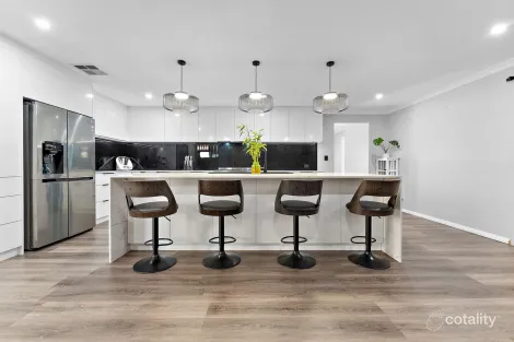 Property photo of 7 Pentland Crescent Dudley Park WA 6210