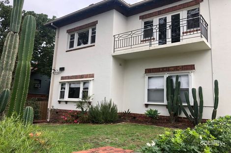 1a/6 Carnarvon Rd, Caulfield North, VIC 3161